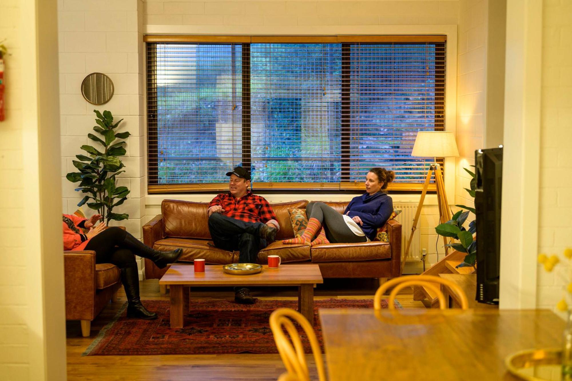 פאלס קריק Cedarwood Apartments מראה חיצוני תמונה
