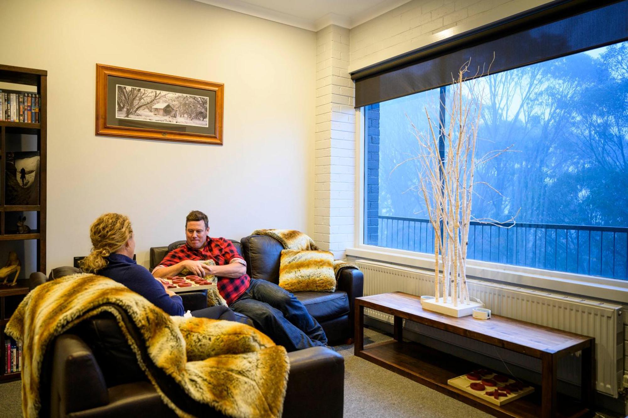 פאלס קריק Cedarwood Apartments מראה חיצוני תמונה