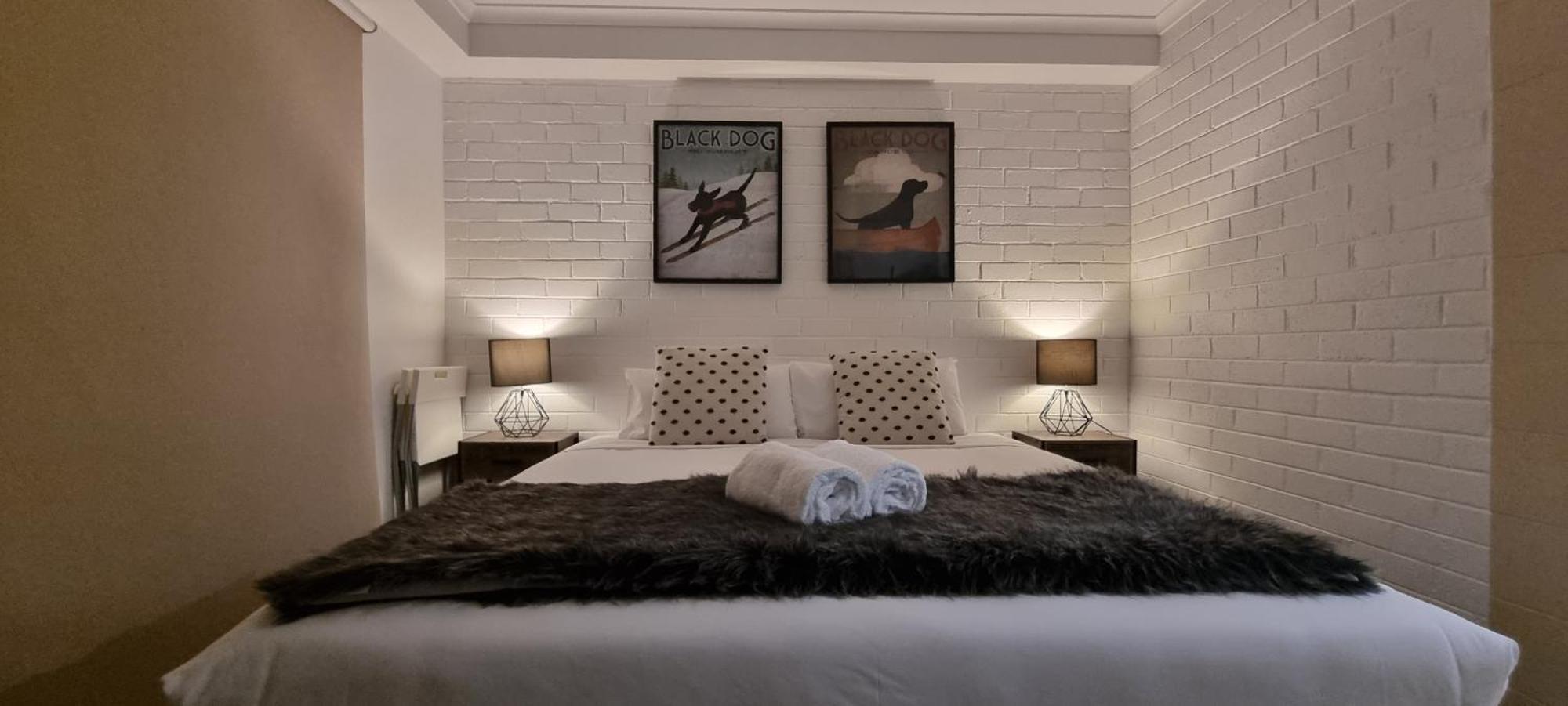 פאלס קריק Cedarwood Apartments מראה חיצוני תמונה