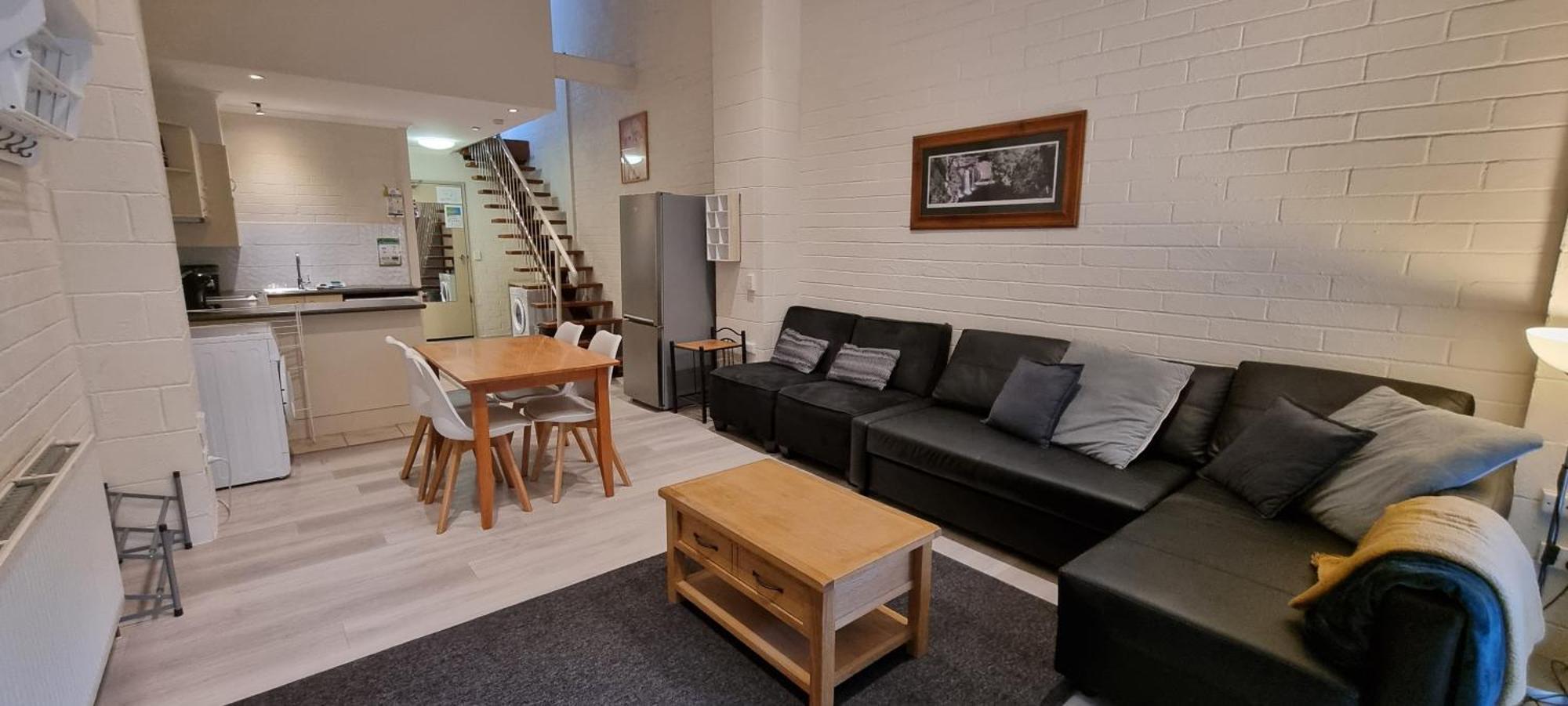 פאלס קריק Cedarwood Apartments מראה חיצוני תמונה