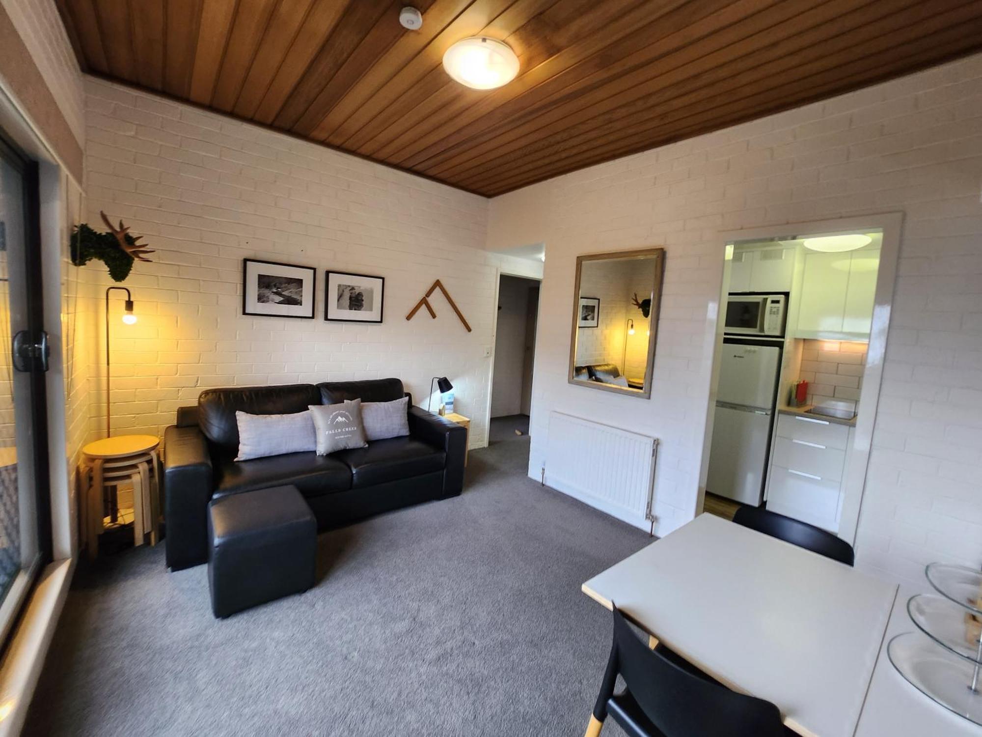 פאלס קריק Cedarwood Apartments מראה חיצוני תמונה
