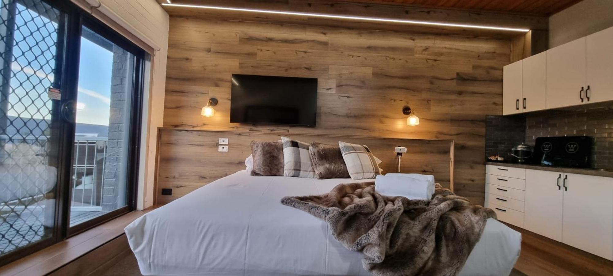 פאלס קריק Cedarwood Apartments מראה חיצוני תמונה